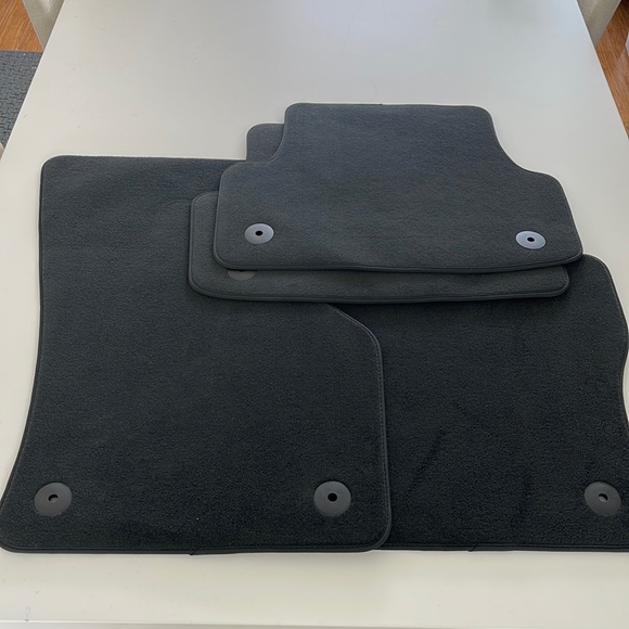Audi Other Audi Rs3 Upholstery Floor Mats 29 Nwt Black Poshmark